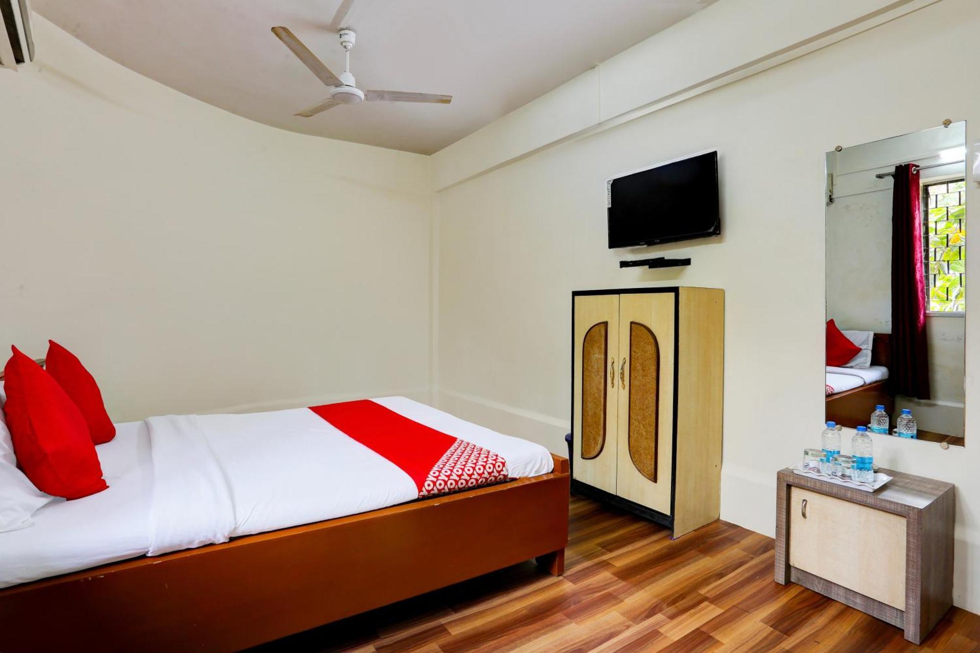 Hotel O Classic Мумбай Екстериор снимка
