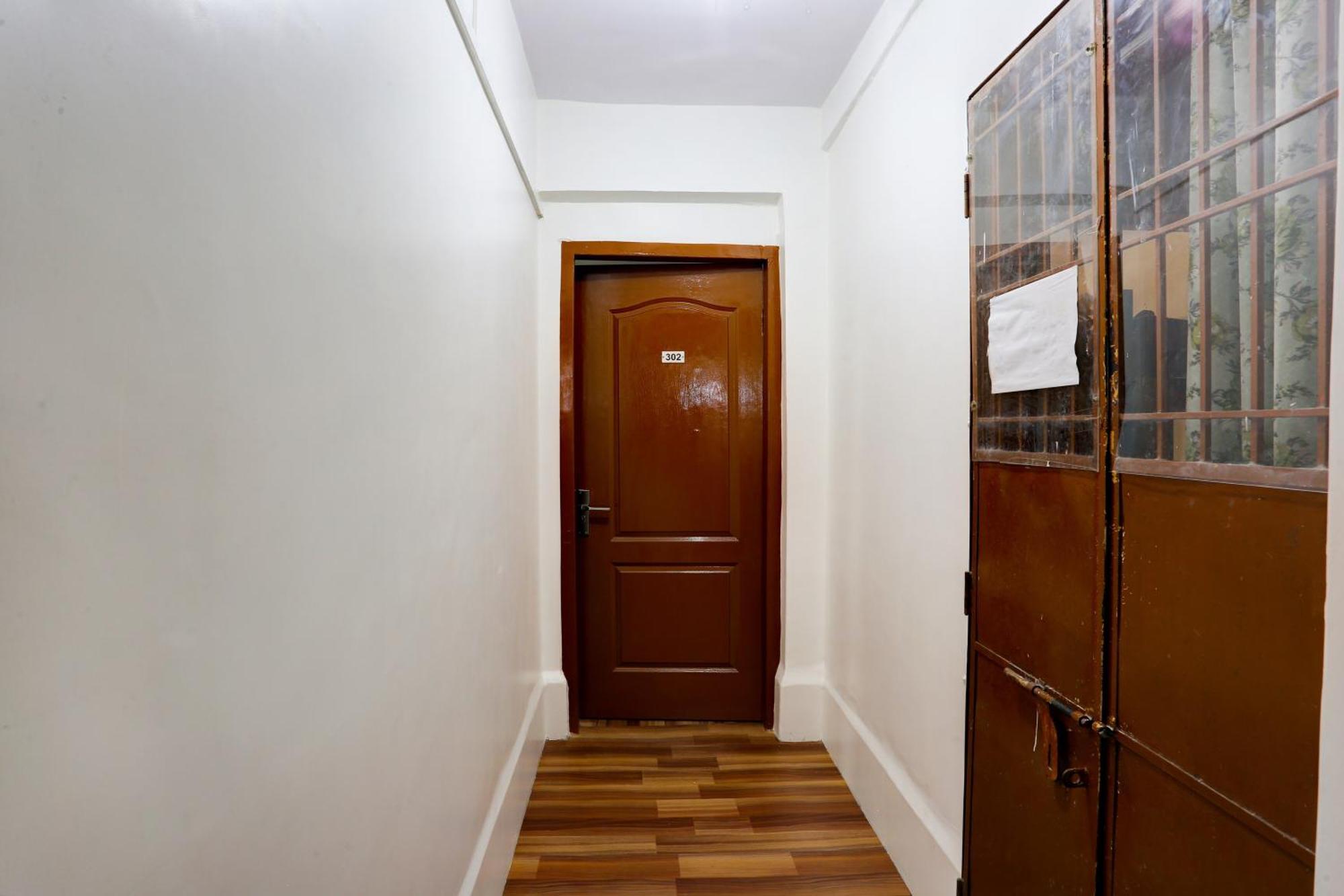 Hotel O Classic Мумбай Екстериор снимка